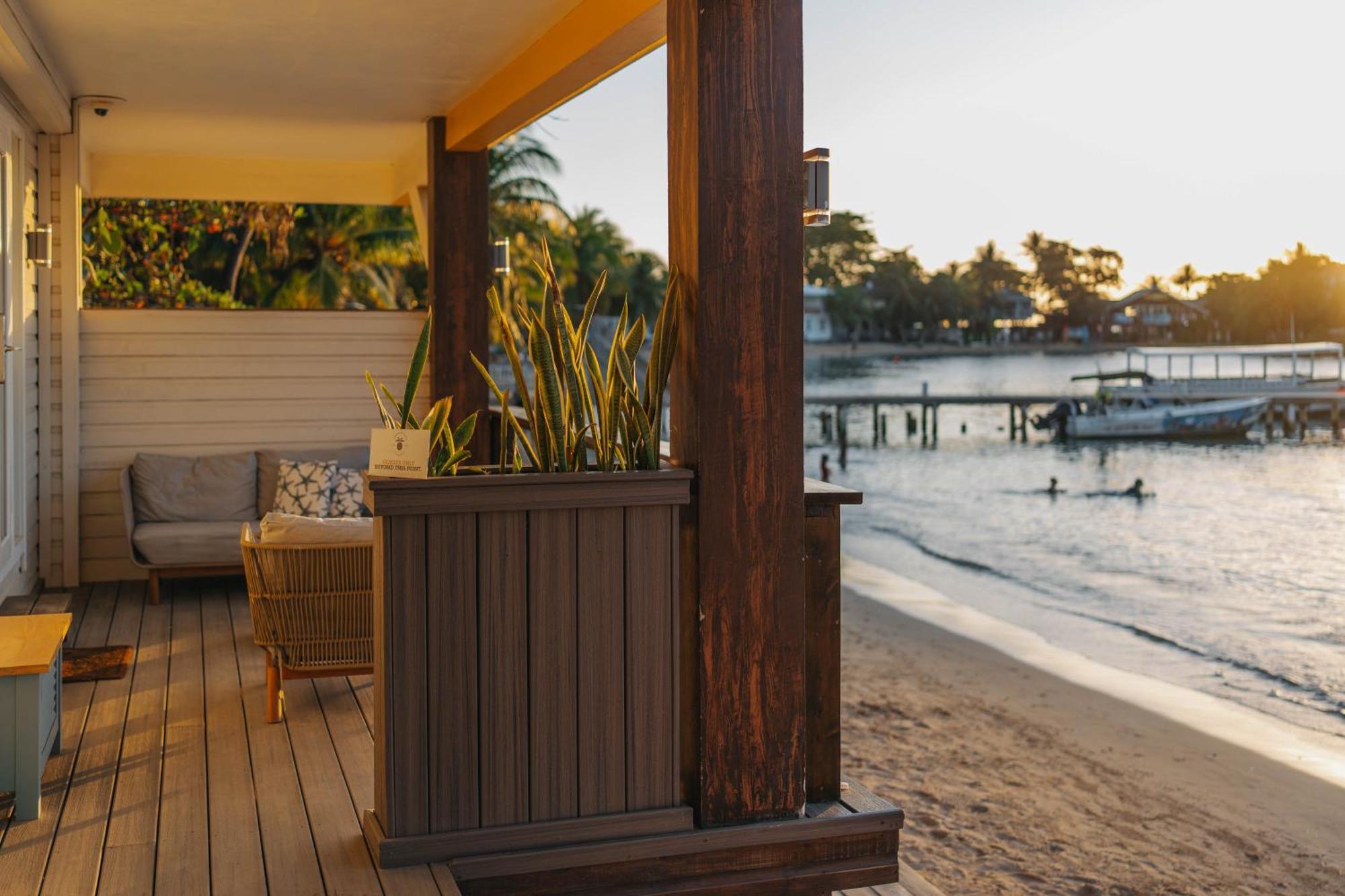 The Beach House Boutique Hotel เวสต์เอนด์ ภายนอก รูปภาพ