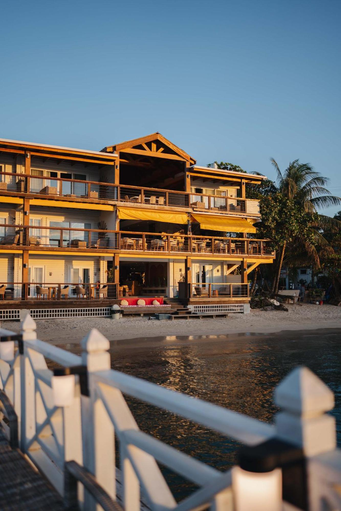 The Beach House Boutique Hotel เวสต์เอนด์ ภายนอก รูปภาพ
